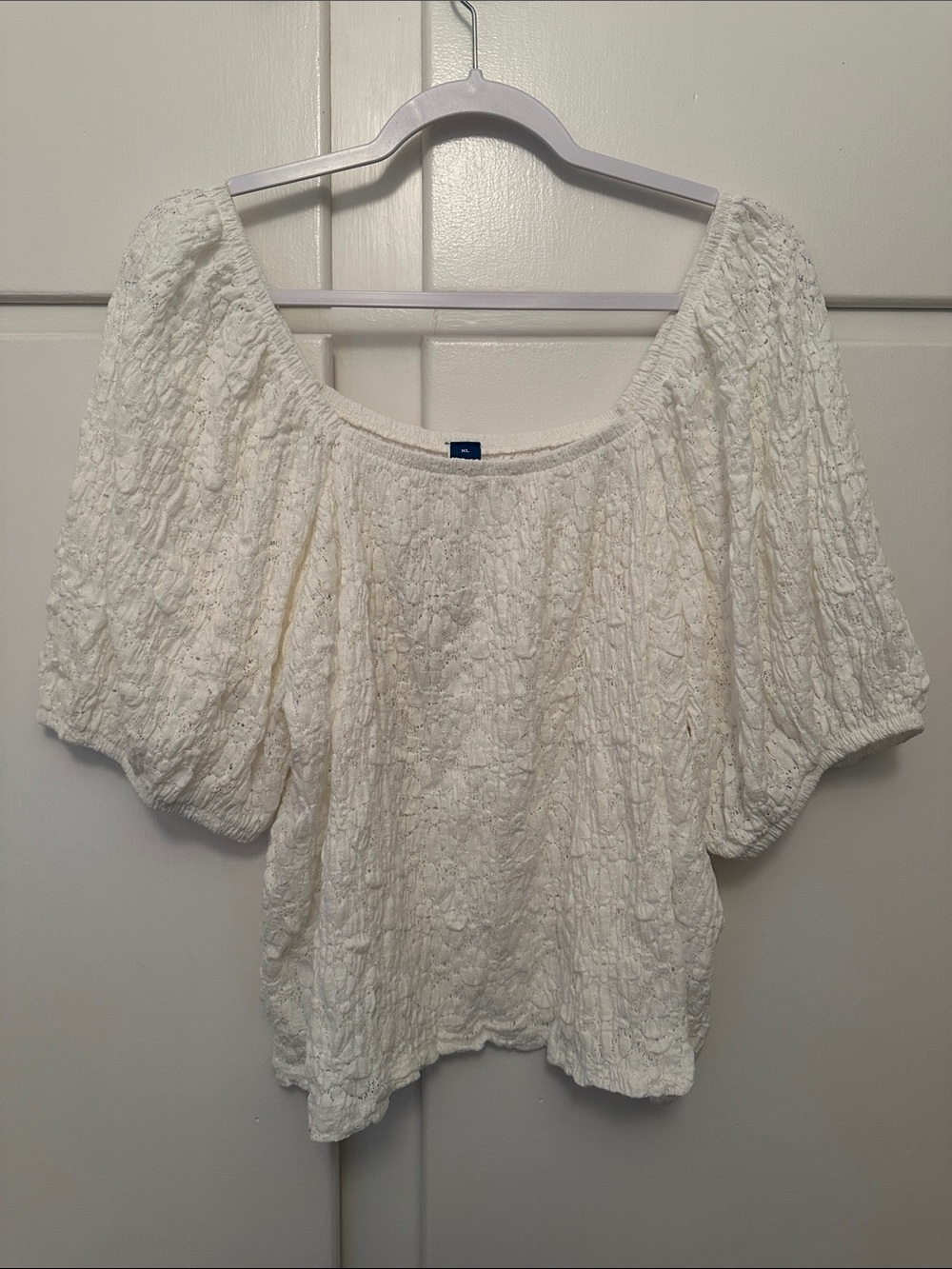NWT Old Navy White Textured Puff-Sleeve Women's Top